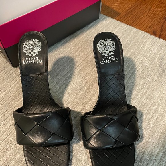 Vince Camuto BRELANIE WOVEN-STRAP MULE - Picture 2 of 4